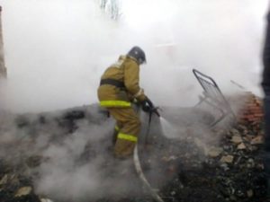 Под Кимрами в сгоревшем дотла дачном доме пострадал мужчина