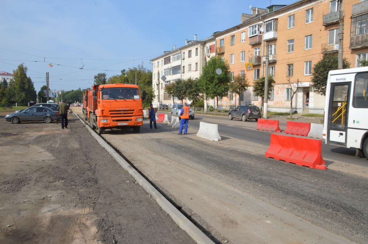 Дорожные работы на проспекте Калинина в Твери планируют закончить к 1 октября