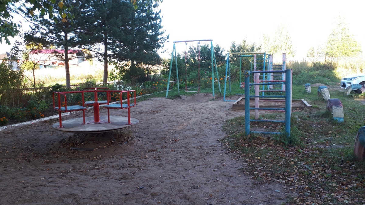 Прокуратура подтвердила небезопасное состояние детских площадок в Калязине