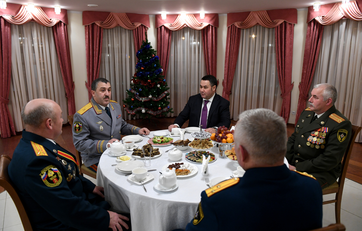 Губернатор Тверской области поздравил ветеранов МЧС с праздником