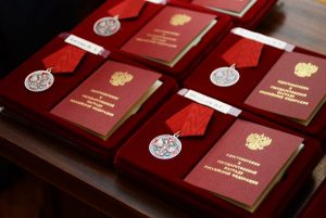 Президент присвоил четверым жителям Тверской области почётные звания заслуженных работников РФ