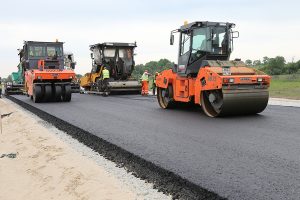 На ремонт дорог в Тверской области потратят почти 2 млрд рублей