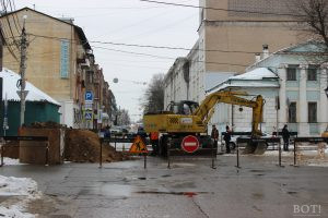 В центре Твери ведутся плановые работы по ремонту канализации