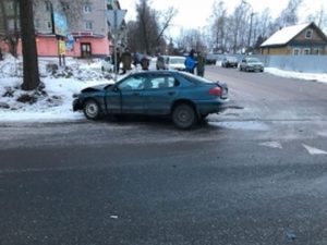 В Тверской области в ДТП с участием легковушки и «скорой» пострадал фельдшер