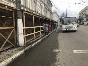 Активисты ОНФ оценили состояние автобусных остановок в трех городах Тверской области