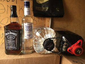 Более четырех тонн поддельного «элитного» алкоголя изъяли полицейские в Тверской области
