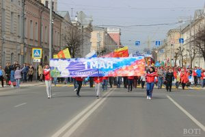 Более 16 тысяч человек приняло участие в Первомайской демонстрации в Твери