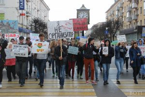 Монстры под дождём: в Твери прошла «Монстрация»