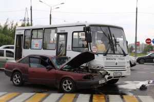 Пассажир маршрутки пострадал в ДТП на Октябрьском проспекте в Твери