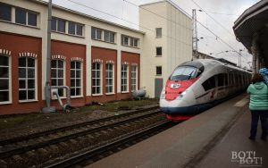 Более 5 тысяч маломобильных пассажиров получили помощь при поездках в пригородных поездах Московско-Тверской ППК с начала года