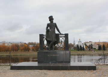 В честь Пушкинского дня России в Твери проходят праздничные мероприятия