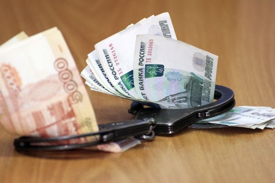 Тверитянин хотел сходить на свидание, а потерял 52 000 рублей