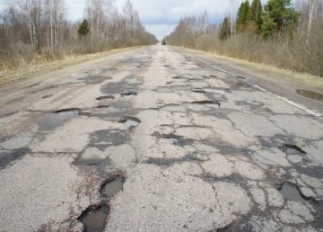 Главу Жарковского района привлекли к ответственности за плохие дороги