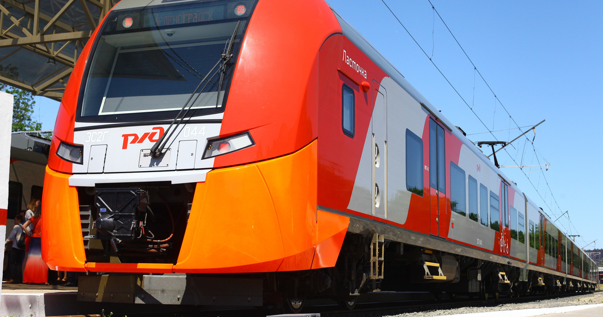 Более 20 тысяч пассажиров ежедневно пользуются поездами «Ласточка»