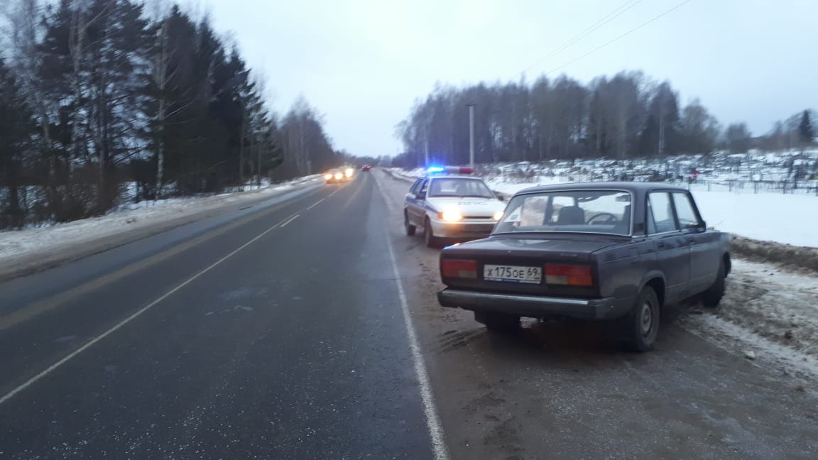 В Тверской области пьяного водителя удалось задержать только после погони и выстрелов