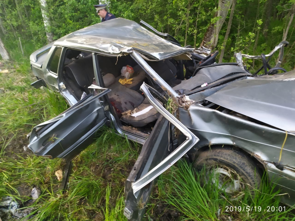 Два человека погибли в ДТП на трассе М9 в Тверской области