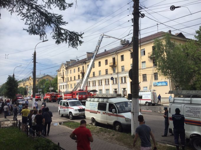 Жителей, чьи квартиры пострадали от пожара в Твери, временно поселили в гостиницу