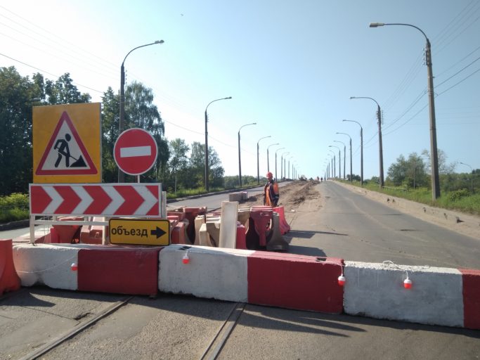 Несколько улиц Твери встали в пробке из-за закрытия Бурашевского путепровода