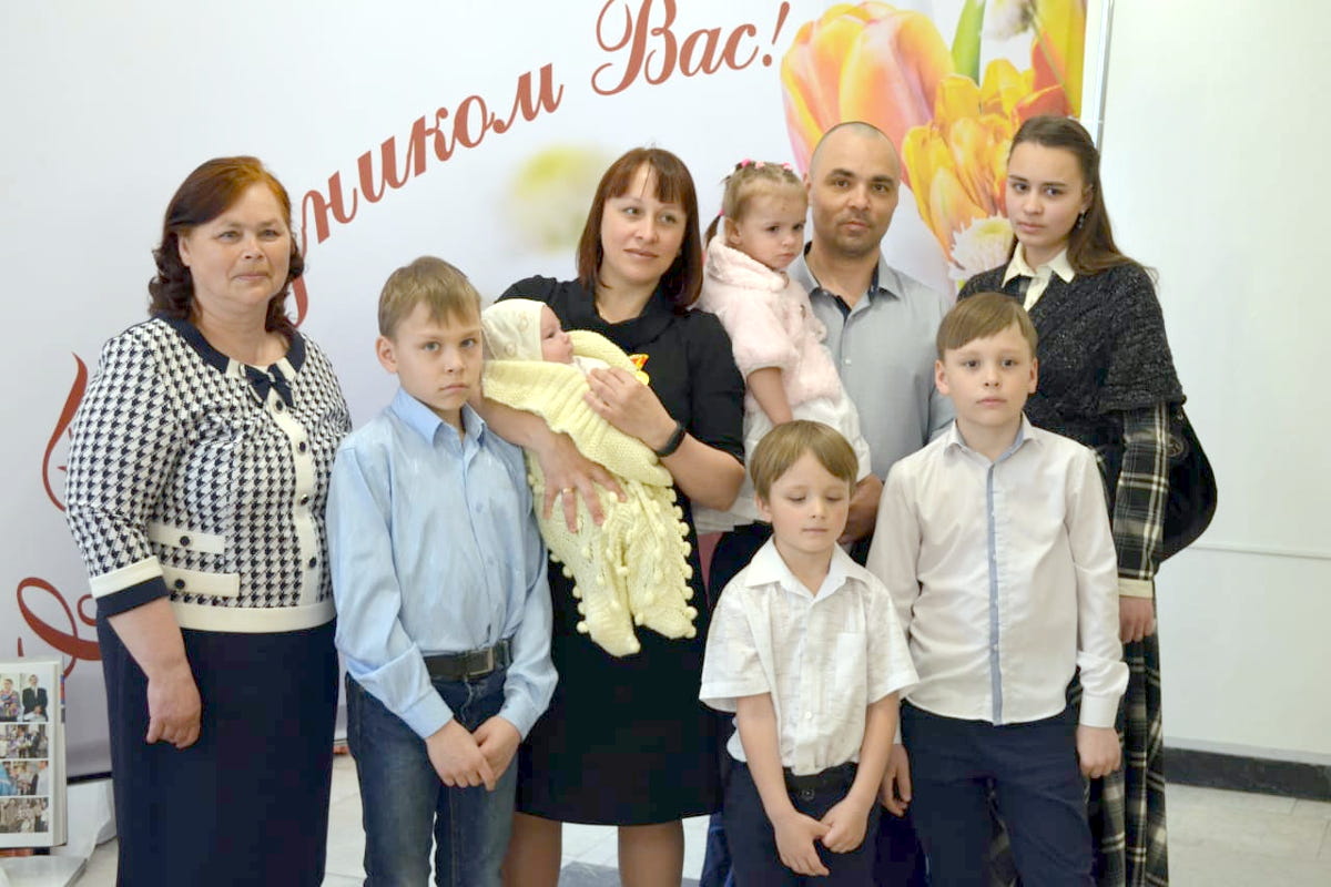 Многодетная тверская семья стала победителем всероссийского конкурса «Семья года»