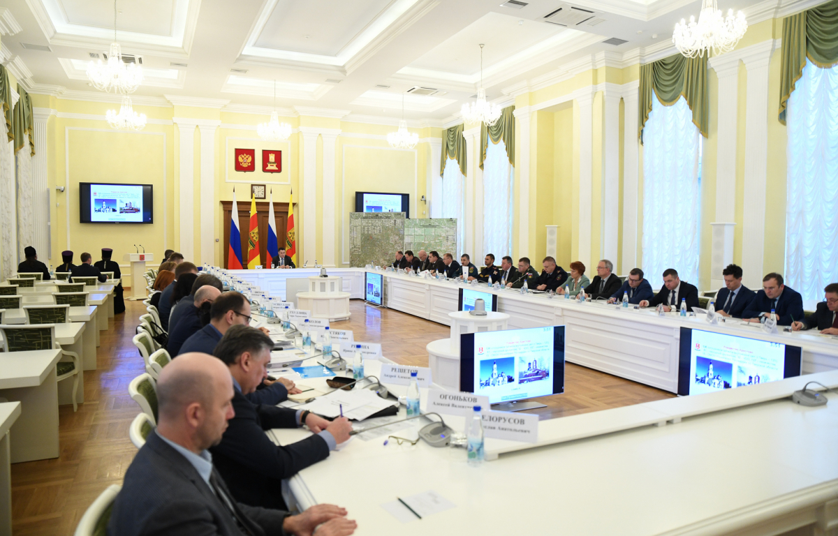 В Тверской области прошло селекторное совещание по обеспечению безопасности муниципалитетов в праздники