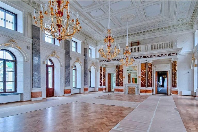 Тверской императорский дворец приглашает на «Студенческий натюрморт»