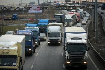 Тверскую область на месяц закроют для проезда грузовых авто