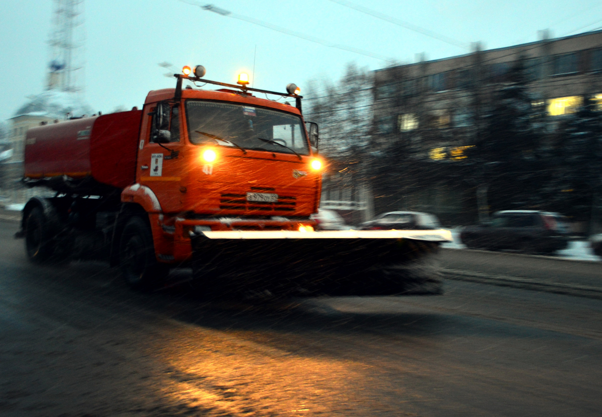 В МУП «ЖЭК» Твери вновь чистят дороги по-зимнему