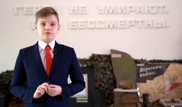 В Твери проходит проект «Я поднимаю Знамя памяти»