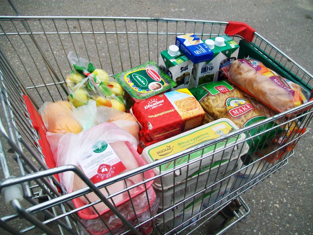 Тверские участники акции #МыВместе доставили продукты семье на карантине