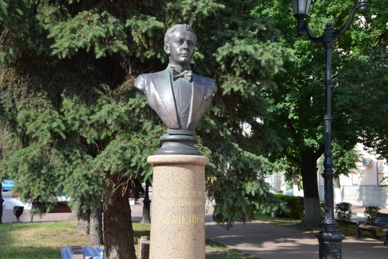 В Твери откроют памятник Лемешеву