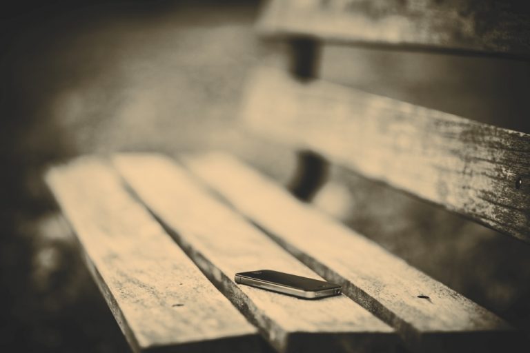 В Твери украденный телефон вернули владельцу