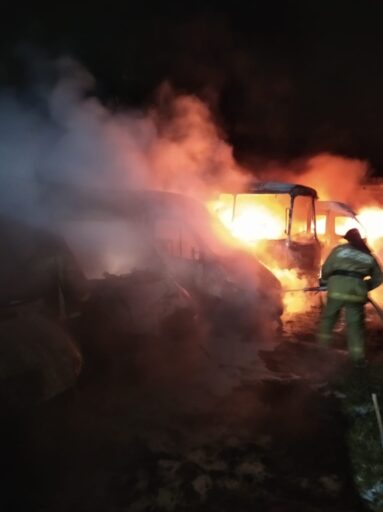 В Ржеве ночью горели автобусы