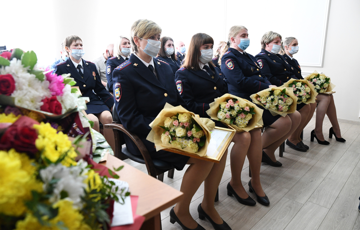 Тверской губернатор поздравил с праздником сотрудников по делам несовершеннолетних