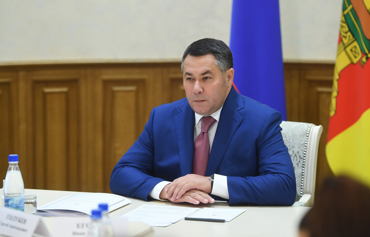 Тверской губернатор отмечен за единовременные выплаты учителям