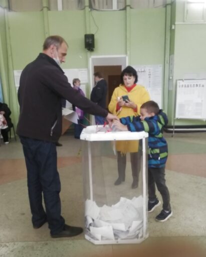 Семье Моисеевых из Калининского района Тверской области проголосовать помог внук #ТОголосование