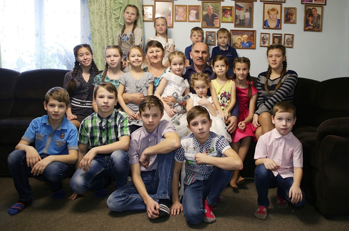 Многодетная семья Тверской области приняла участие в голосовании