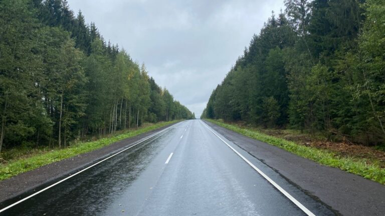 В Тверской области после обращения местных жителей к Игорю Рудене отремонтировали автодорогу