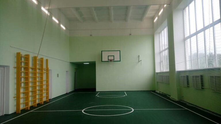 В Тверской области отремонтировали школьный спортзал