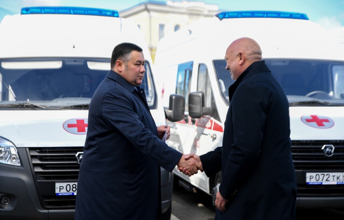 13 новых автомобилей скорой помощи поступили в распоряжение муниципалитетов Тверской области