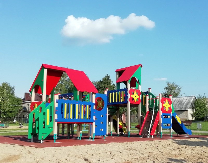 В детских садах Тверской области обновят уличные игровые комплексы