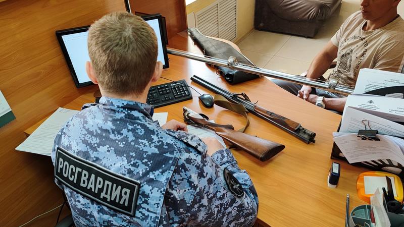 Сдай оружие — получи деньги: в Тверской области стартовало мероприятие «Оружие — 2024»