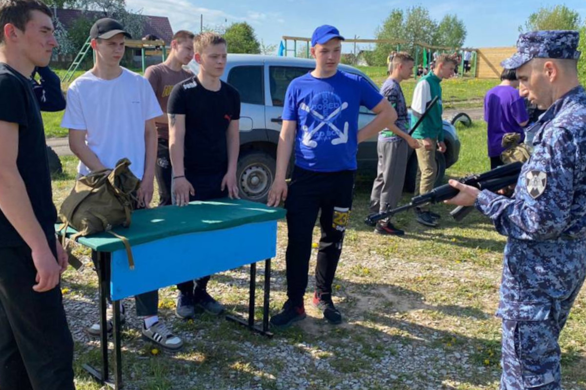 В Тверской области проходят учебные военные сборы для школьников и студентов