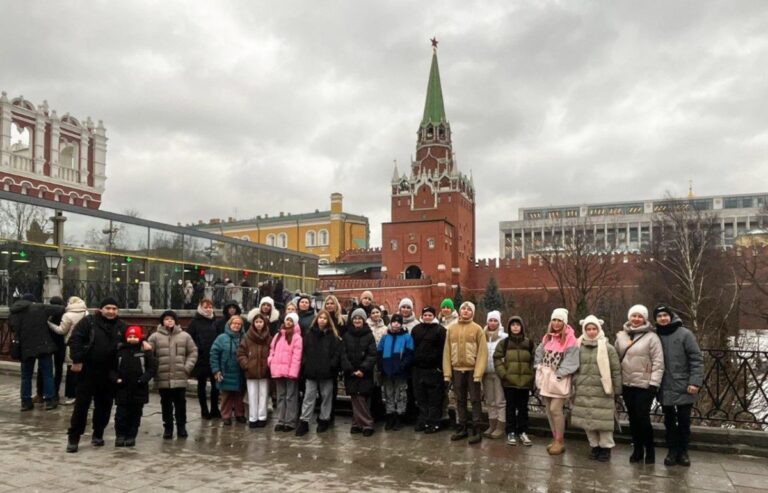 Дети участников СВО из Тверской области побывали на новогодней Кремлёвской ёлке