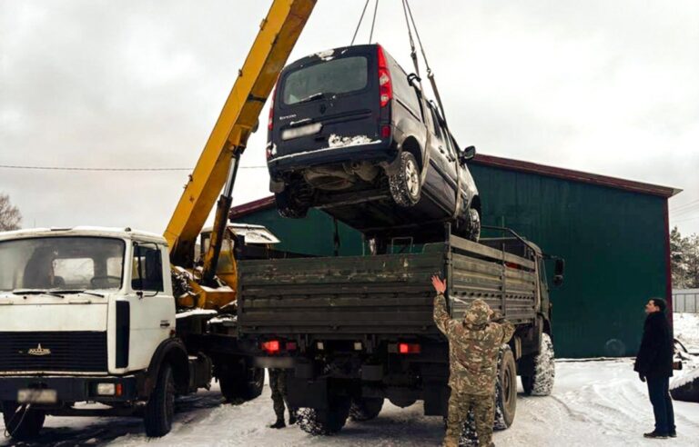 В зону СВО из Тверской области передали 8 автомобилей