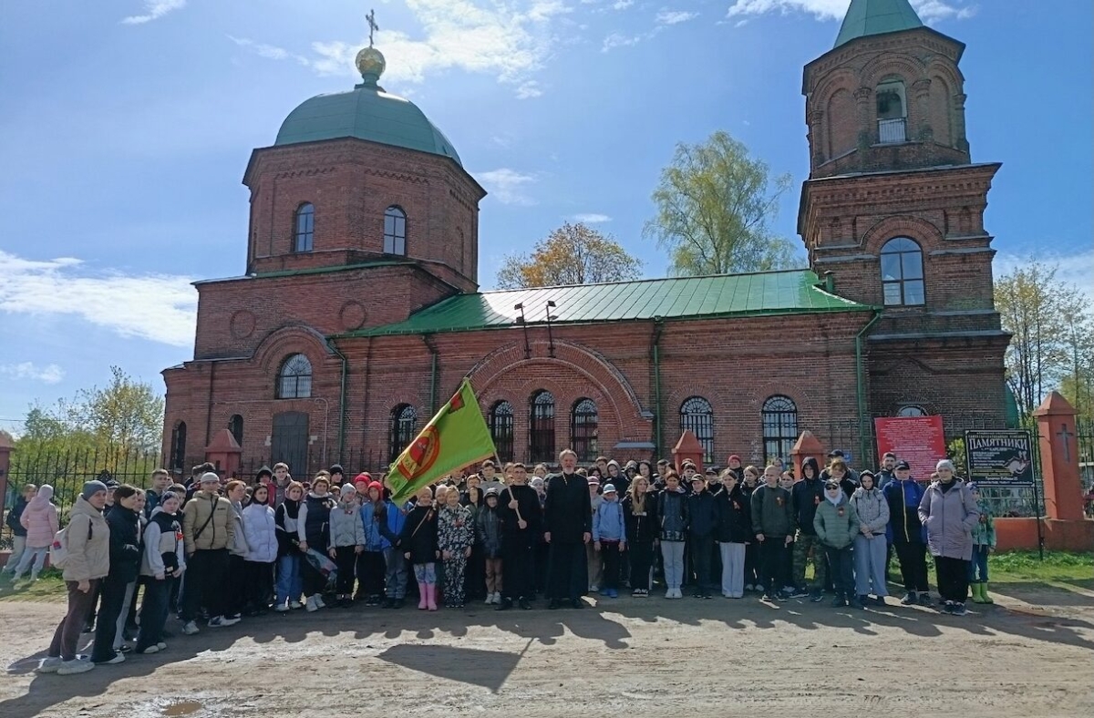 «Георгиевский стягъ» объединил более 100 учащихся школ Калининского района