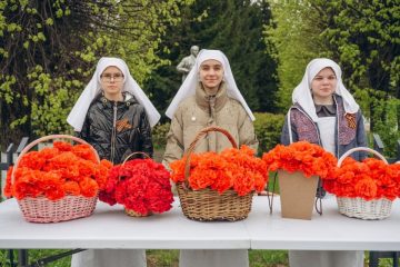 Ученики Тургиновской школы приняли участие в акции «Красная гвоздика»
