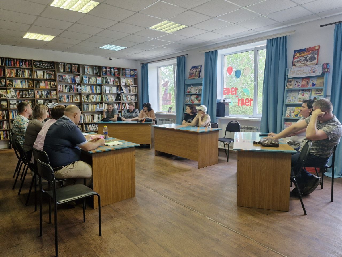 Восемь домов в поселке Металлистов перешли в УК «СКР»