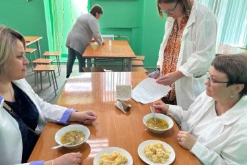 В пришкольном лагере Верхневолжской школы побывал родительский контроль